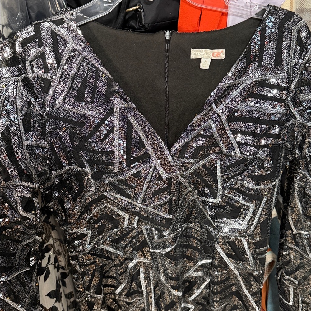 ✨closet price drops!✨ Gianni Bini “Wrap” Dress Size Medium Black And Silver